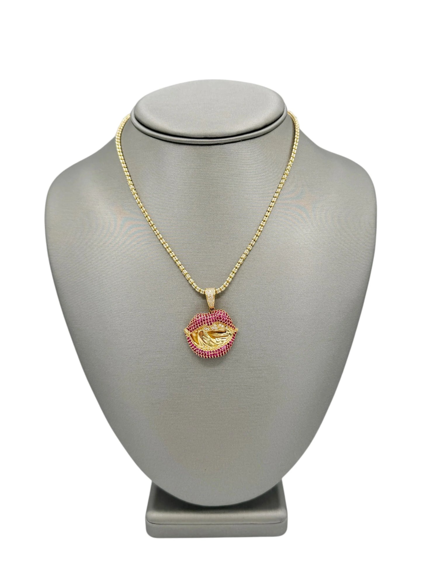 New 14K CZ Lips Pendant & Ice Chain